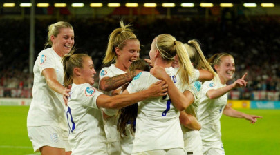 england thrash sweden to reach final england thrash sweden to reach final