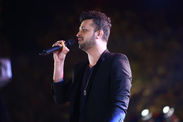 eo-rocks-with-atif-aslam-amp-amp-sukhbir-1490785875-7800-1537102340-1080x720