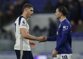 van de ven double sinks everton as spurs climb to third van de ven double sinks everton as spurs climb to third