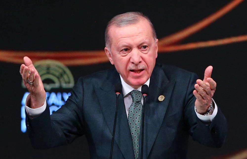 erdogan lauds pakistan s resilience crediting its leadership for a calm strategic response in tough times photo reuters erdogan lauds pakistan s resilience crediting its leadership for a calm strategic response in tough times photo reuters