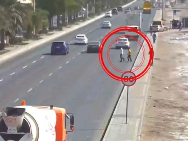 crossing the road wrongly or jaywalking is strictly not allowed in uae photo gulf news crossing the road wrongly or jaywalking is strictly not allowed in uae photo gulf news
