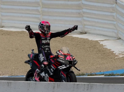 slick espargaro grabs motogp pole slick espargaro grabs motogp pole