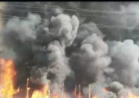 fire breaks at lighthouse karachi