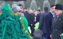 shehbaz courts turkmen president visits monument of neutrality