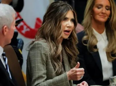 us homeland security chief pauses green card lottery programme