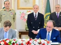 finance minister muhammad aurangzeb signs a memorandum of understanding with sc financial technologies on january 14 photo via x pakistanvara