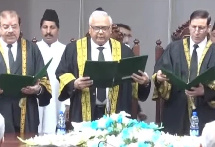 justice rozi khan arshad hussain shah take oath as fcc judges