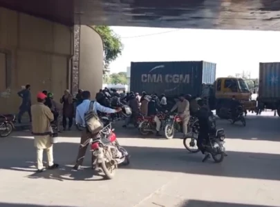 tlp protest paralyses islamabad roads tlp protest paralyses islamabad roads
