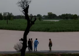 over 121 000 evacuated in sindh as flood threat rises at major barrages over 121 000 evacuated in sindh as flood threat rises at major barrages