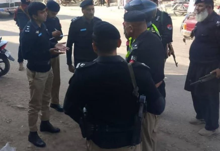 four killed two injured in lachi bazaar shooting