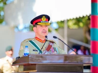 commander national strategic command gen syed aamer raza addressing the ceremony at the passing out parade of the 154th pma long course and 39th technical graduate course at kakul photo ispr