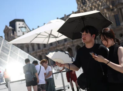 global temperatures to reach near record highs in next five years report finds global temperatures to reach near record highs in next five years report finds