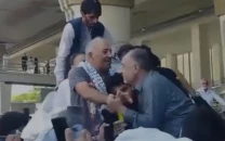 heroic return mushtaq ahmad lands at islamabad airport heroic return mushtaq ahmad lands at islamabad airport
