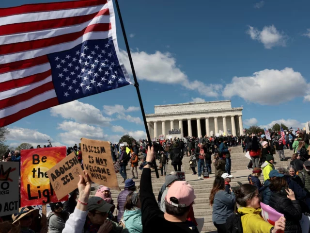 Anti-Trump ‘No Kings’ rallies pop up in thousands of US cities Anti-Trump ‘No Kings’ rallies pop up in thousands of US cities