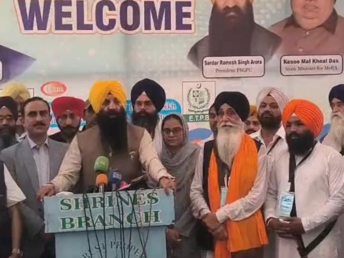 Indian Sikh pilgrims reach Pakistan for Guru Arjan Dev Ji anniversary observances