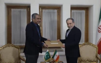 naqvi meets fm araghchi in tehran carrying cdf munir s message for iran s supreme leader naqvi meets fm araghchi in tehran carrying cdf munir s message for iran s supreme leader