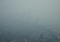 the new york city skyline and the one world trade center are seen from the edge observation deck through a cover of wildfire smoke in new york city us photo reuters the new york city skyline and the one world trade center are seen from the edge observation deck through a cover of wildfire smoke in new york city us photo reuters