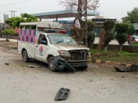 peshawar police vehicle targeted in explosive attack photo express peshawar police vehicle targeted in explosive attack photo express