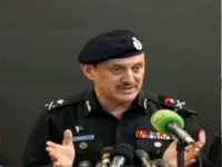 karachi aig azad khan speaking at a press conference at the central police office screengrab