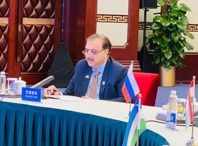 lt gen asim malik to continue as dg isi security sources