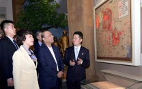 president zardari visits mao zedong s hometown in shaoshan