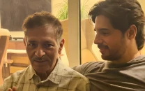 sunil malhotra father of sidharth malhotra dies in delhi sunil malhotra father of sidharth malhotra dies in delhi