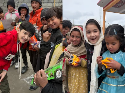 shiraz muskan distribute eidi to village children