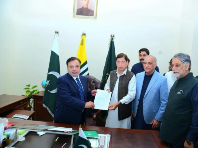 PML-N nominee Najeeb Naqi Khan submits papers for AJK president
