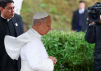 pope leo xiv prays during his visit to the archaeological site of hippo regius in annaba algeria photo reuters pope leo xiv prays during his visit to the archaeological site of hippo regius in annaba algeria photo reuters