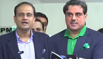 karachi mayor murtaza wahab speaking alongside punjab housing minister bilal yasin in lahore photo screengrab