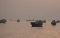 iran fires missiles at commercial ships in strait of hormuz axios reports