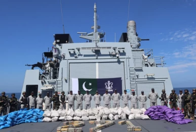 pakistan navy seizes narcotics worth 96m in arabian sea photo ispr