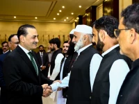 cdf munir meets veterans at independence day reception photo ispr