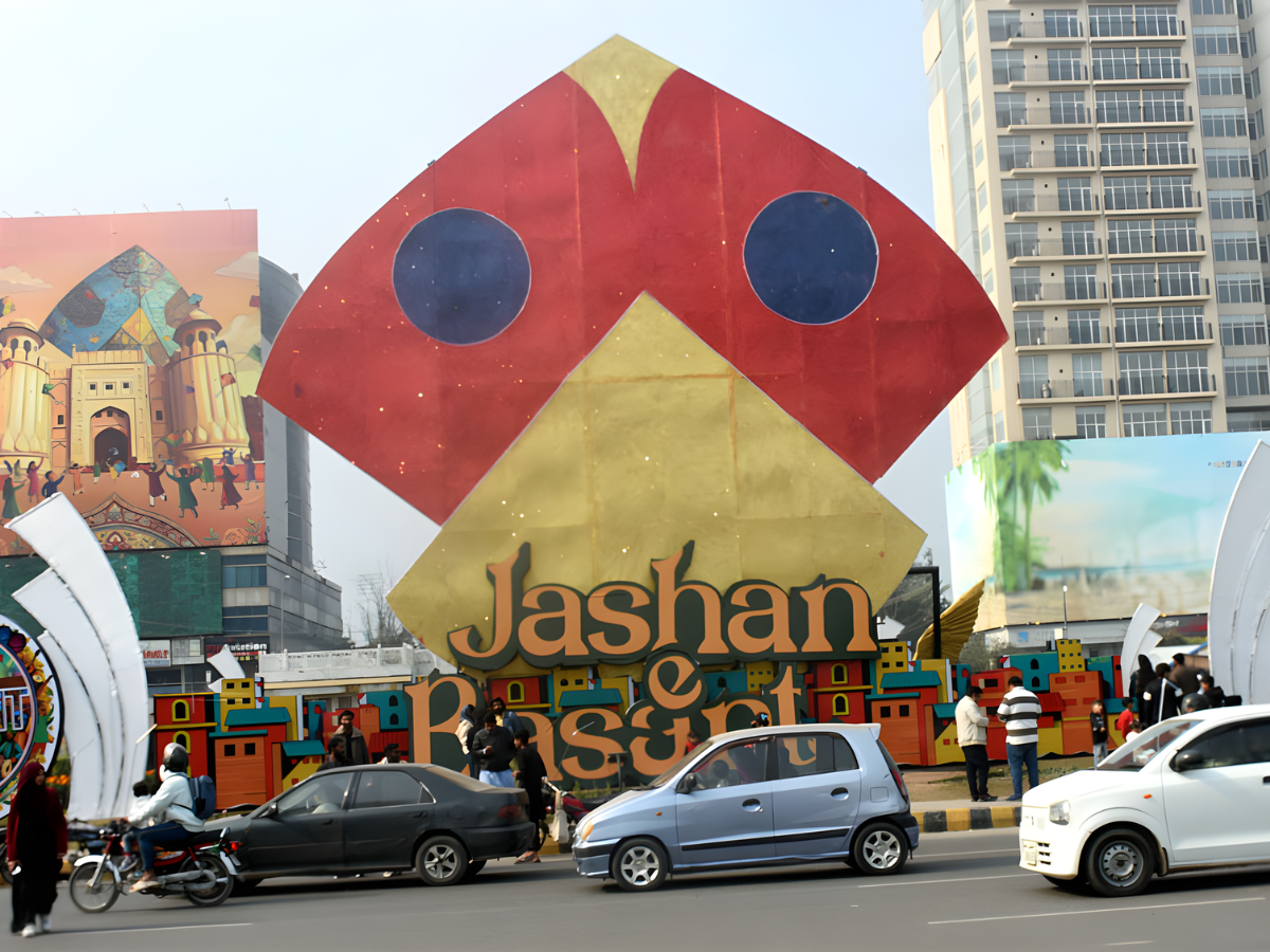 Liberty Roundabout beautifully decorated with a huge kite model ahead of the upcoming Basant festival in the provincial capital. PHOTO: APP