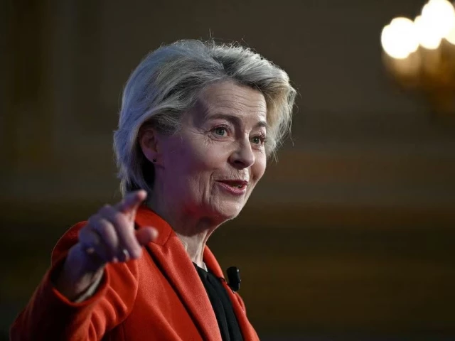 eu chief ursula von der leyen said sunday brussels avoid hitting back at us tariff as it seeks a deal photo reuters eu chief ursula von der leyen said sunday brussels avoid hitting back at us tariff as it seeks a deal photo reuters