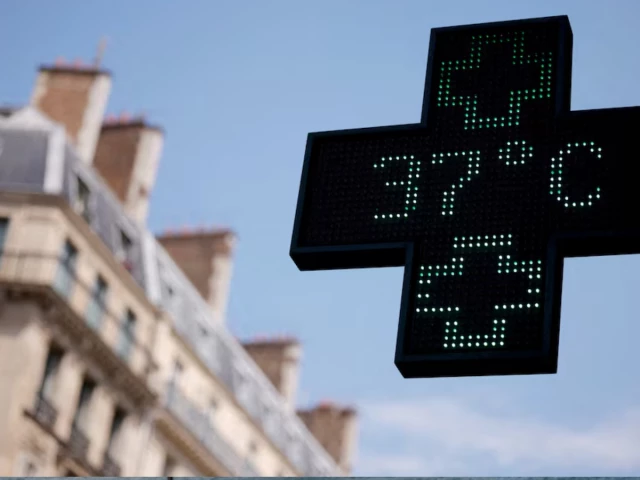 a pharmacy sign displays a temperature of 37 degrees celsius as temperatures rise in paris during a heatwave affecting a large part of france june 19 2026 photo reuters file a pharmacy sign displays a temperature of 37 degrees celsius as temperatures rise in paris during a heatwave affecting a large part of france june 19 2026 photo reuters file