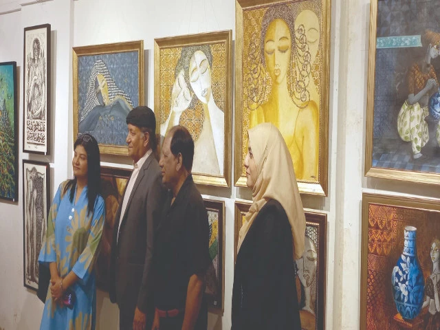 'Fishaar-e-Fun' brings inspiration to Karachi