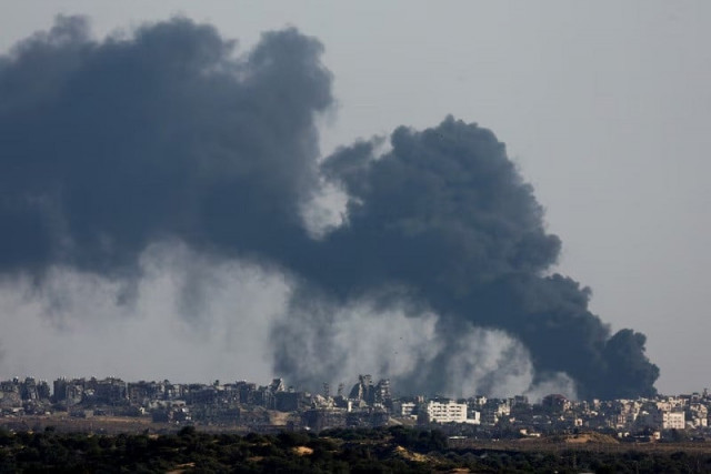 israeli forces push into gaza from north and south israeli forces push into gaza from north and south