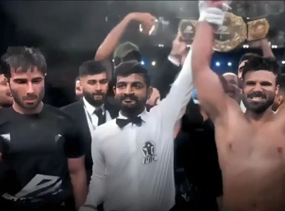 rahim pardesi beats feroze khan in boxing showdown rahim pardesi beats feroze khan in boxing showdown