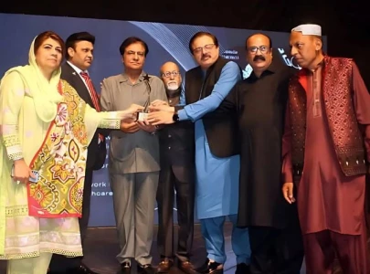 firdous jamal receives lifetime honour award firdous jamal receives lifetime honour award