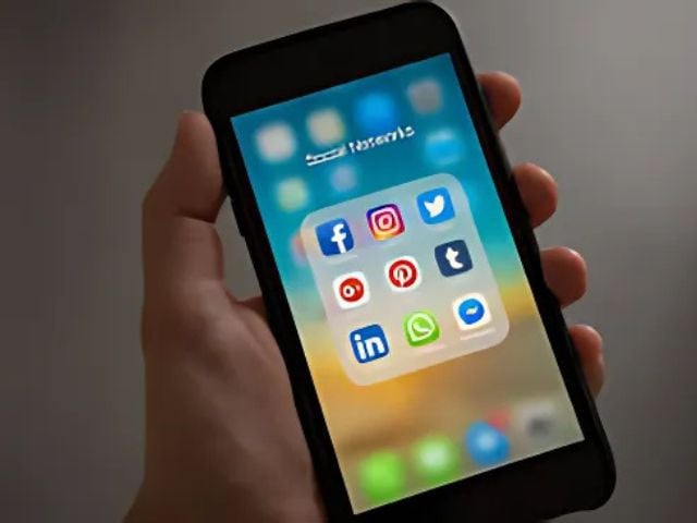 India blocks Pakistan’s social media account | The Express Tribune
