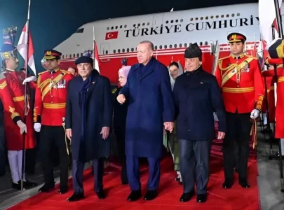 turkish president erdogan arrives in islamabad