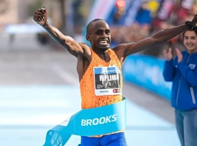 jacob kiplimo sets new half marathon world record in barcelona jacob kiplimo sets new half marathon world record in barcelona