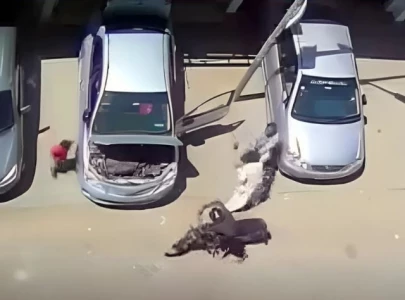 father killed in front of son for resisting robbery in karachi s dha father killed in front of son for resisting robbery in karachi s dha