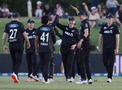 new zealand complete 3 0 whitewash over pakistan in odi series