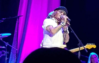 johnny depp awaiting verdict surprises fans as he performs in london