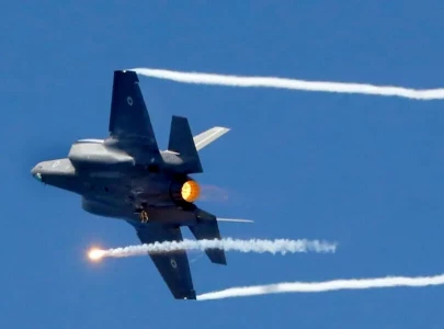 uk defends supplying fighter jet parts to israel uk defends supplying fighter jet parts to israel