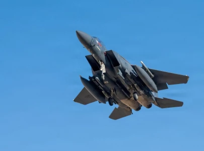 iran shoots down us fighter jet one pilot rescued media say