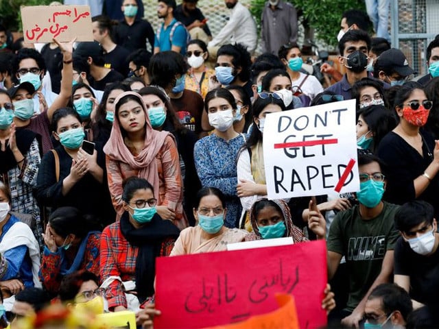people protesting in karachi against a gang rape that occurred along a highway to condemn violence against women and girls on september 12 2020 photo reuters