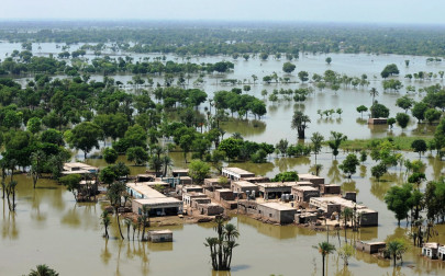 more than 10 000 schools destroyed in floods